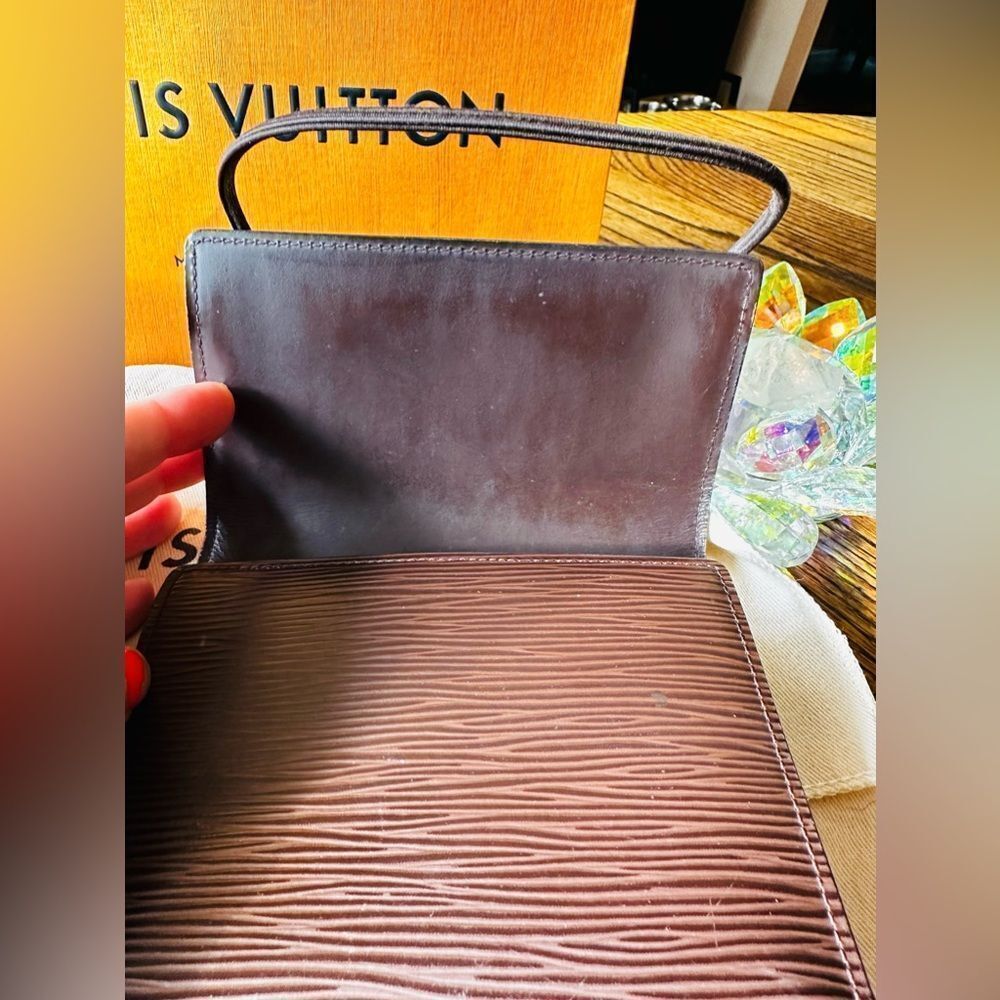 Louis Vuitton Bundle! Brown Epi leather Wallet, Bag, Dustbag, Fashion Keychain - Picture 8 of 12